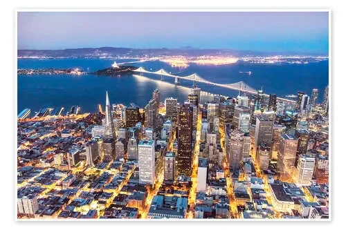 Aerial view of San Francisco downtown with Bay bridge at night, California, USA de Matteo Colombo