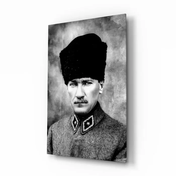 Ataturk Glass Wall Art – 28.5 » x 18 «