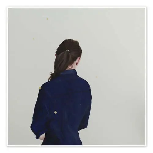 Back view of a young woman with gold dots de Karoline Kroiss