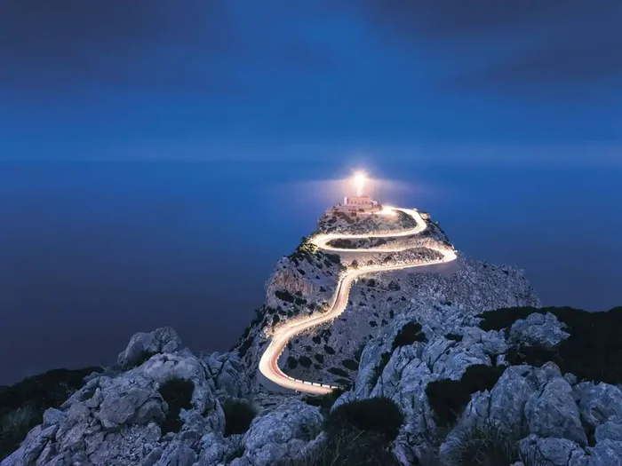 fotomural Cabo Formentor azul de Sanders & Sanders – 612493