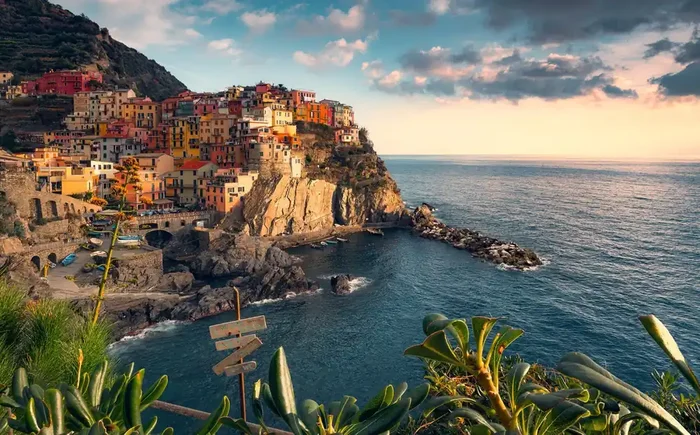 fotomural Cinque Terre verde, beige y azul de Sanders & Sanders – 612673