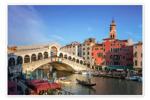 Gondola near Rialto bridge, at sunset, Venice de Matteo Colombo