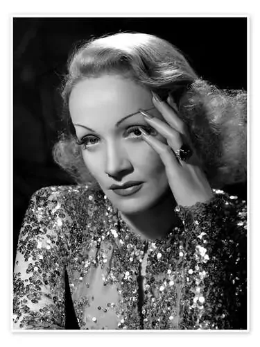 Marlene Dietrich in Sequins Dress Everett Collection