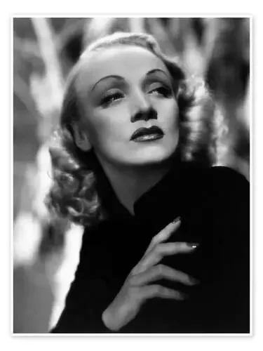 Marlene Dietrich Portrait Everett Collection