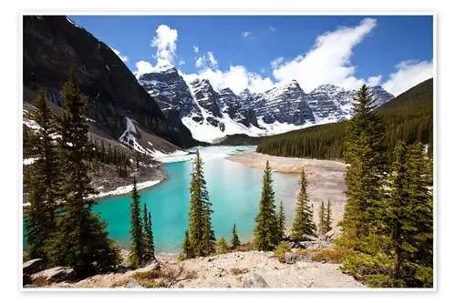 Moraine lake in Canada Editors Choice