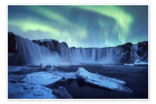 Northern Lights dance over Godafoss in Iceland de Daniel Gastager