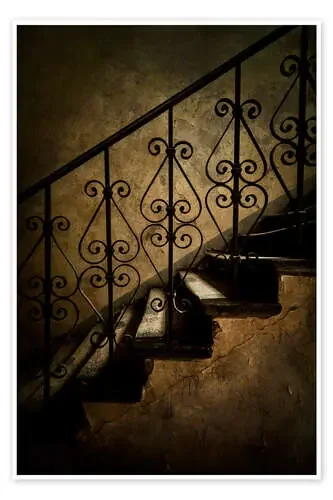Old staircase with ornamented handrail de Jaroslaw Blaminsky