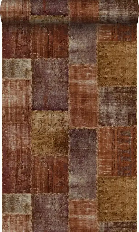 papel pintado patchwork kilim marrón herrumbre de Origin Wallcoverings – 347465
