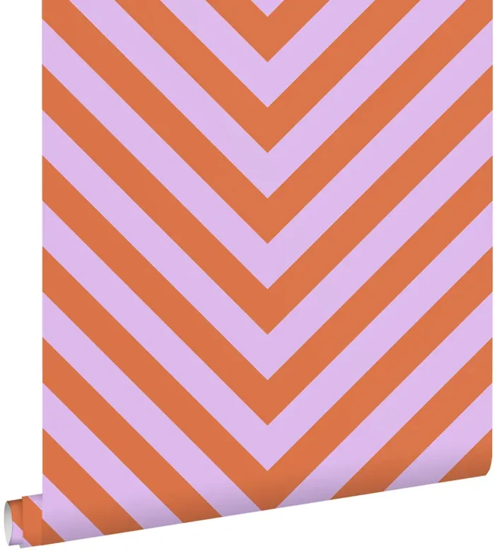 papel pintado patrón de chevrón morado y rojo barro cocido de ESTAhome – 131409