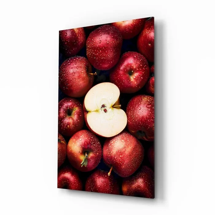 Queen of Apples Glass Wall Art Designer Collection – 28.5 » X 18 «