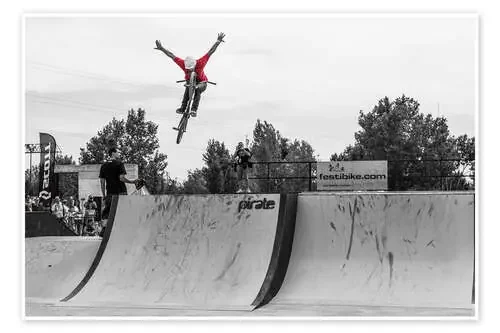 Salto en bicicleta BMX de Alejandro Moreno de Carlos
