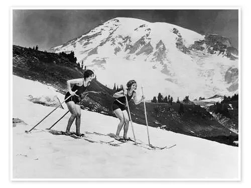 Skiing in Swimsuits, 1930 de Vintage Ski Collection akg-images