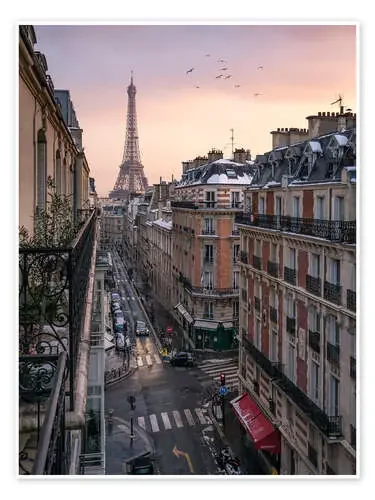 Street in Paris with Eiffel tower at sunset de Jan Christopher Becke