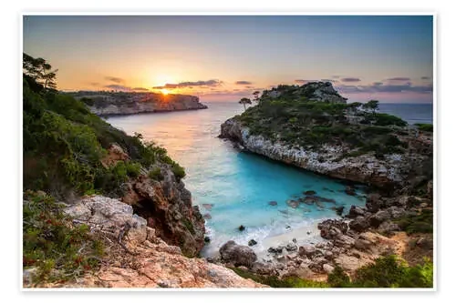 Sunrise with beautiful bay, Majorca, Spain de Dennis Fischer