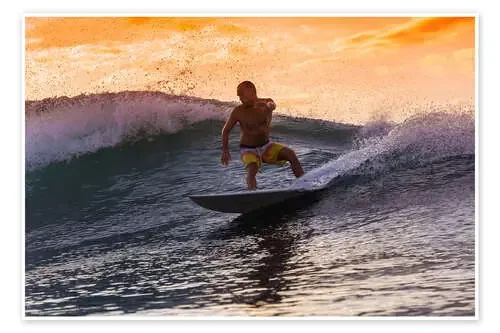 Surfer on Amazing Wave Editors Choice