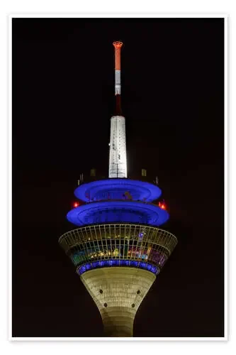 Top of Düsseldorf – close-up view of the Rhine Tower de Michael Valjak