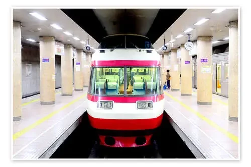 Tren panorámico de Yudanaka a Nagano en Japón de HADYPHOTO