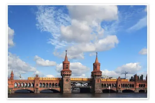 Upper tree bridge in Berlin by metro and TV Tower – typical Berlin de Frank Herrmann