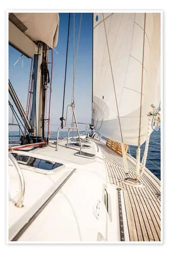 Velero con velas blancas Editors Choice