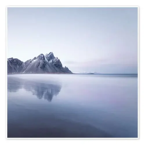 Vestrahorn in Iceland at sunset de Philipp Dase