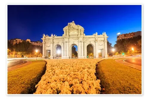 Vista nocturna de la Puerta de Alcalá Editors Choice